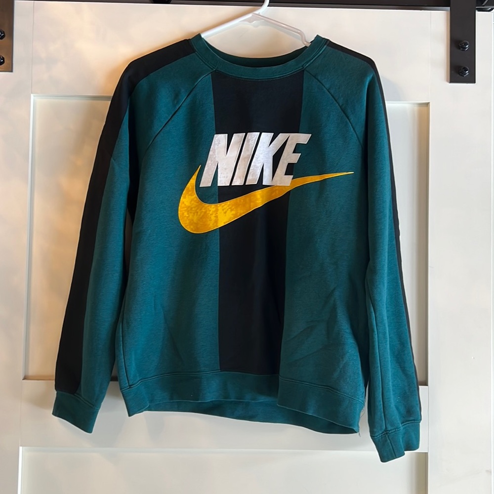 Retro NIKE crew neck